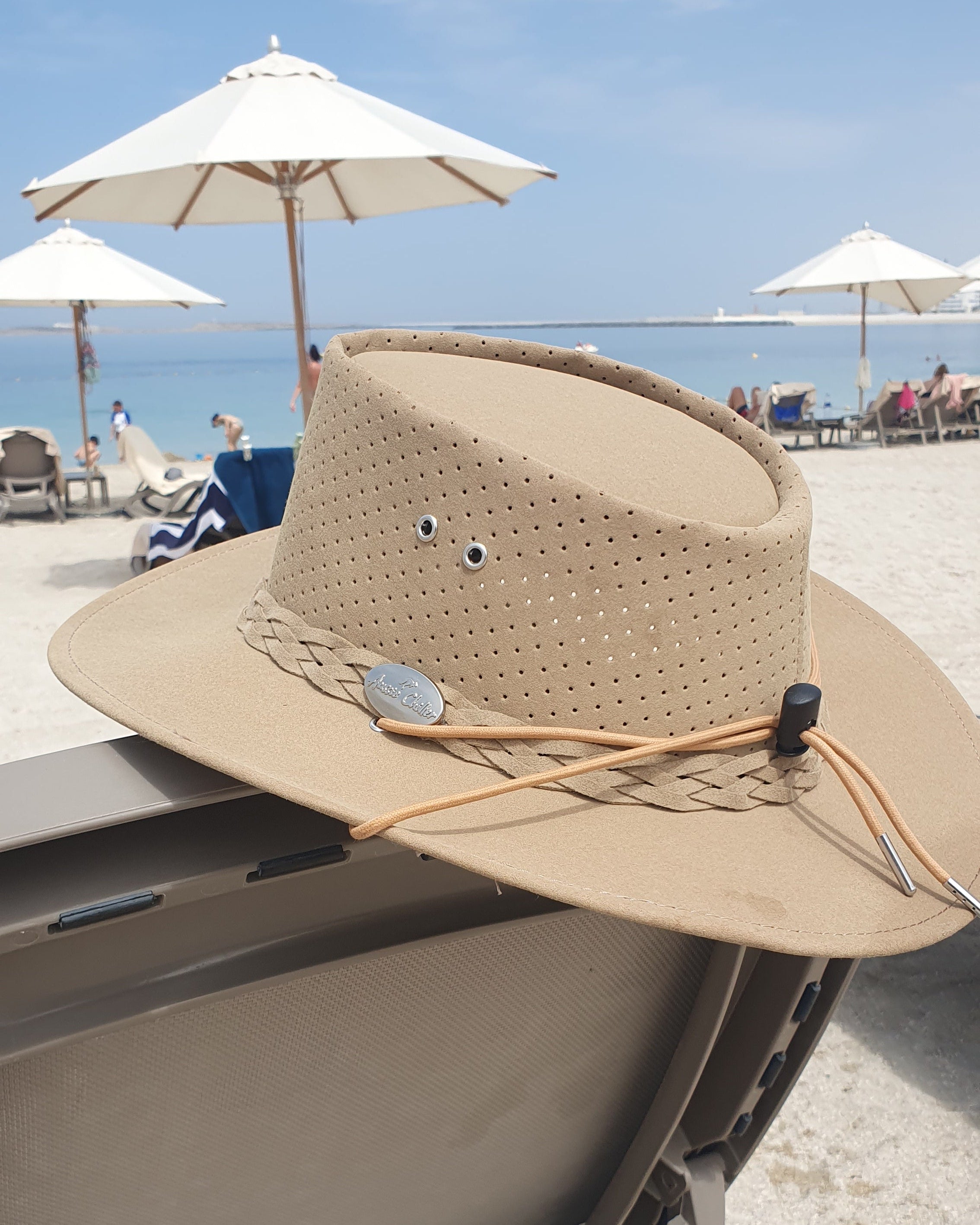 DRAWSTRING & TOGGLE – Aussie Chiller